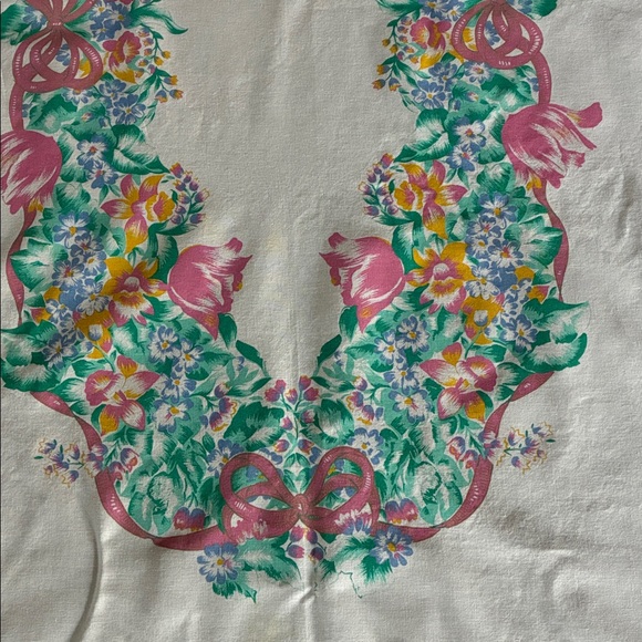 Rectangular Easter/Spring 100% Cotton Tablecloth - Picture 4 of 6